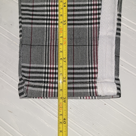 Mens Skinny Fit Plaid White Black Red Striped Jeans. Size 32 waist - Picture 6 of 9